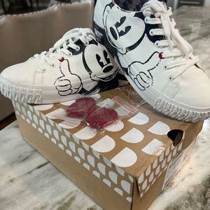 Disney tennis shoes